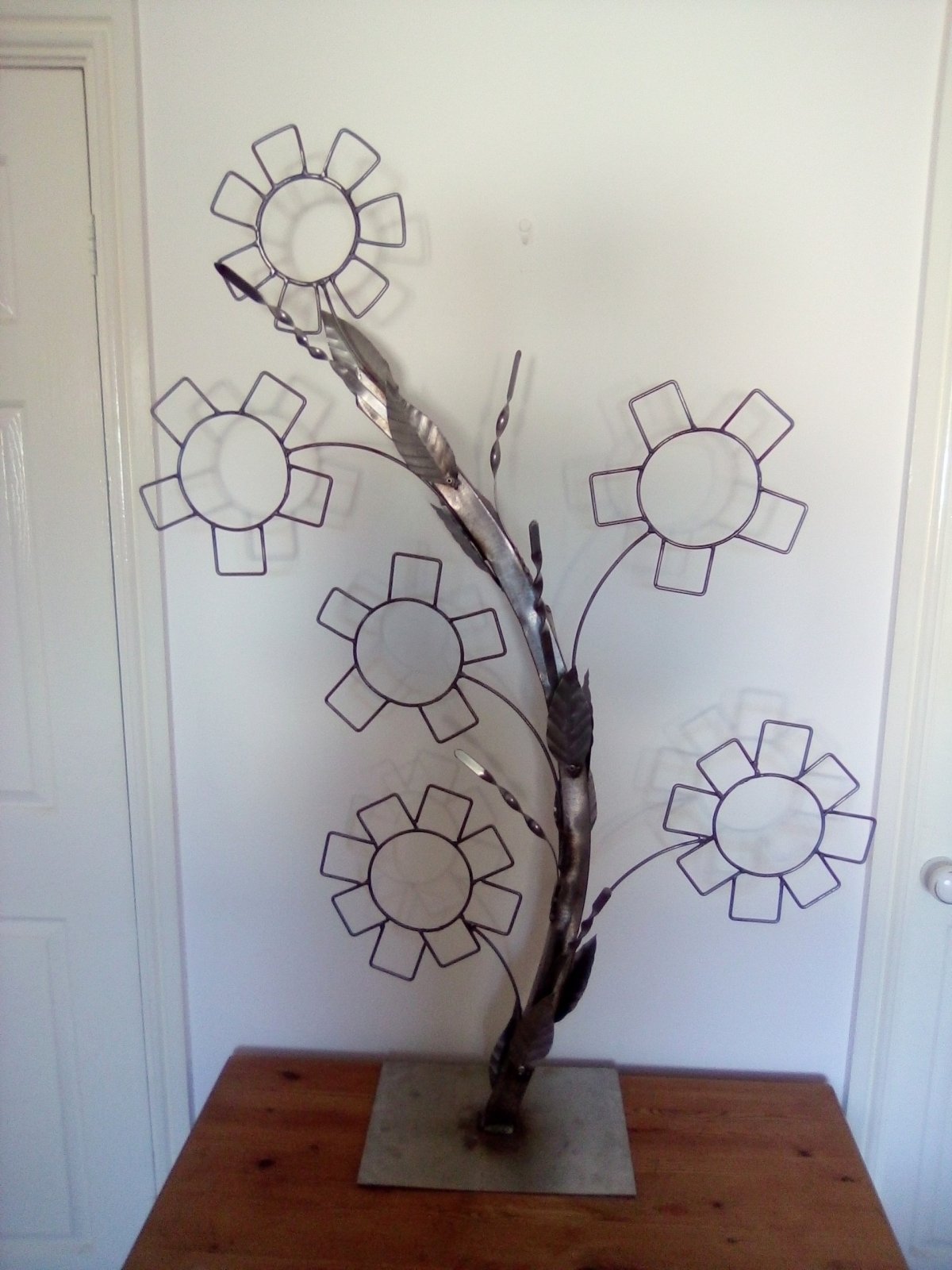 Large Decorative metal Flowers Large Decorative metal Flowers